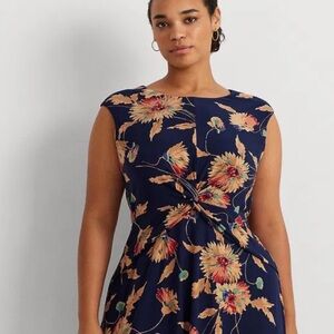 New: Lauren Ralph Lauren Floral Twist Front Stretch Jersey Dress. Size 12